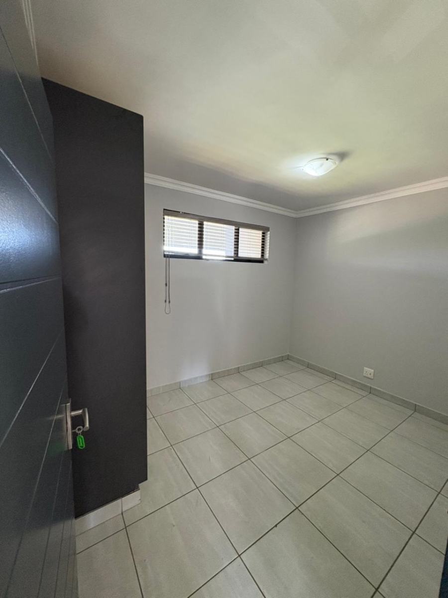 To Let 2 Bedroom Property for Rent in Melodie North West